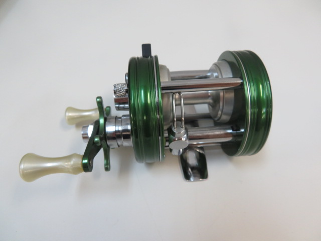 アンバサダー2500C ノスタルジアグリーン | アウトドア用品