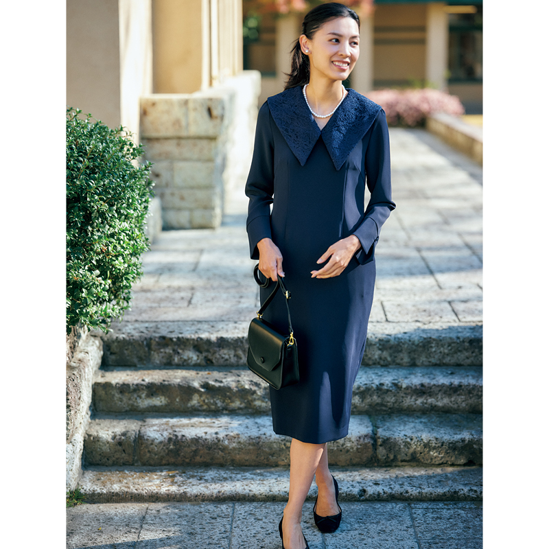 卒入園の【ネイビーワンピ】はクラシカルが新鮮！ビッグカラーで小顔