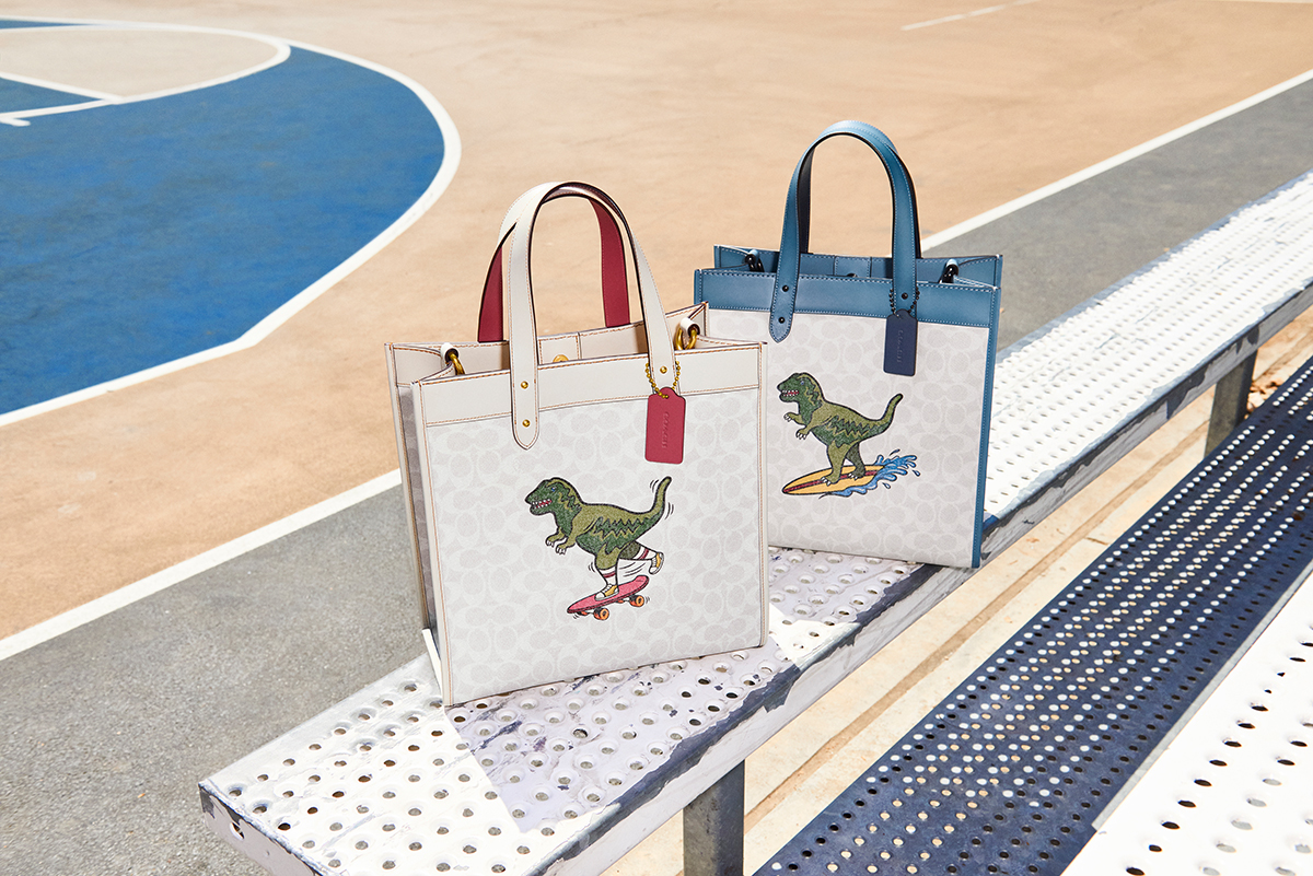 大人の可愛い」が堪能できるCOACH “Rexy Play”コレクション登場 | VERY