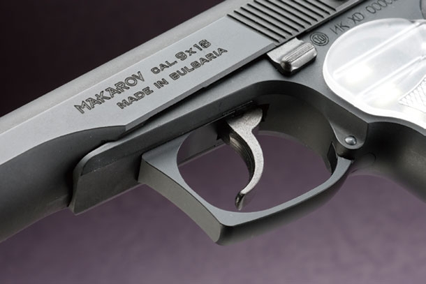 マカロフのブルガリア生産型をスケルトングリップ付きで再現「KSC