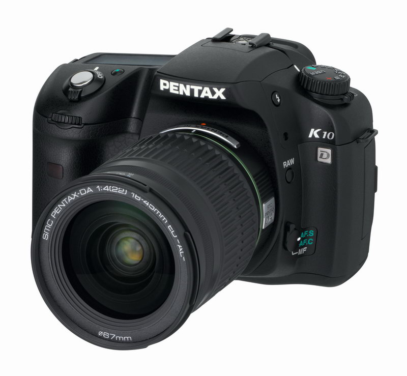 1020万画素＋手ブレ補正のデジタル一眼レフ中級機「PENTAX K10D
