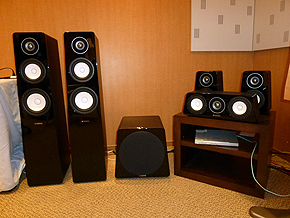 ヤマハ、Soavo直系のフロア型Hi-Fiスピーカー「NS-F500」など4製品を