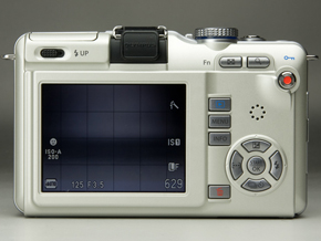 よりライトに、よりスマートに――「OLYMPUS PEN Lite E-PL1」：レビュー