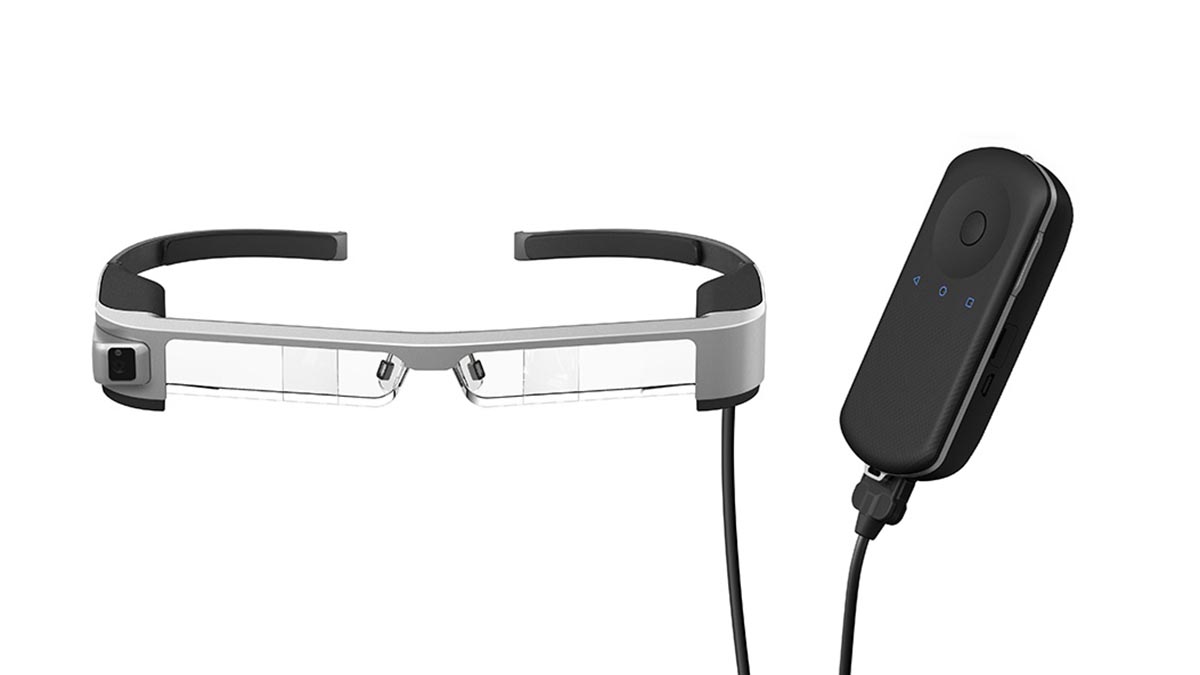 エプソン、有機ELを採用した両目シースルー型スマートグラス「BT-300