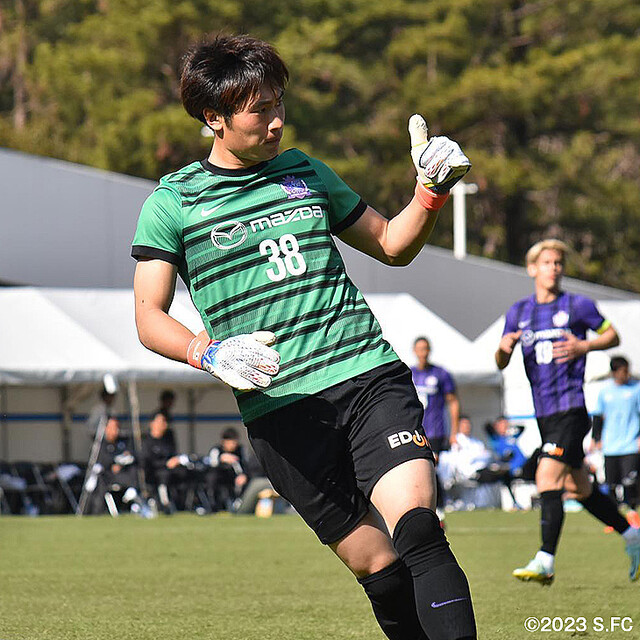 サンフレッチェ広島、かっこよすぎる「練習試合ユニ」を限定発売！胸の