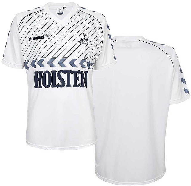 トッテナム、NIKEと契約中に「hummel」80年代ユニを復刻リリース