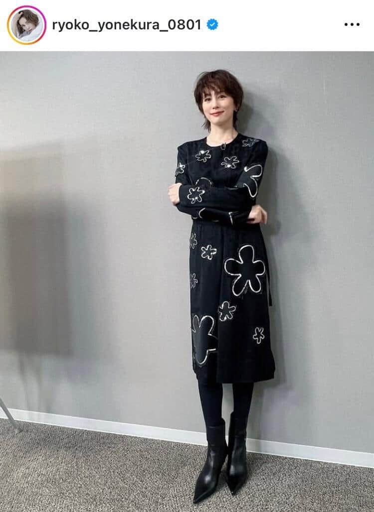 米倉涼子49歳、ファッション15枚一挙公開 美しさにため息「スタイル良