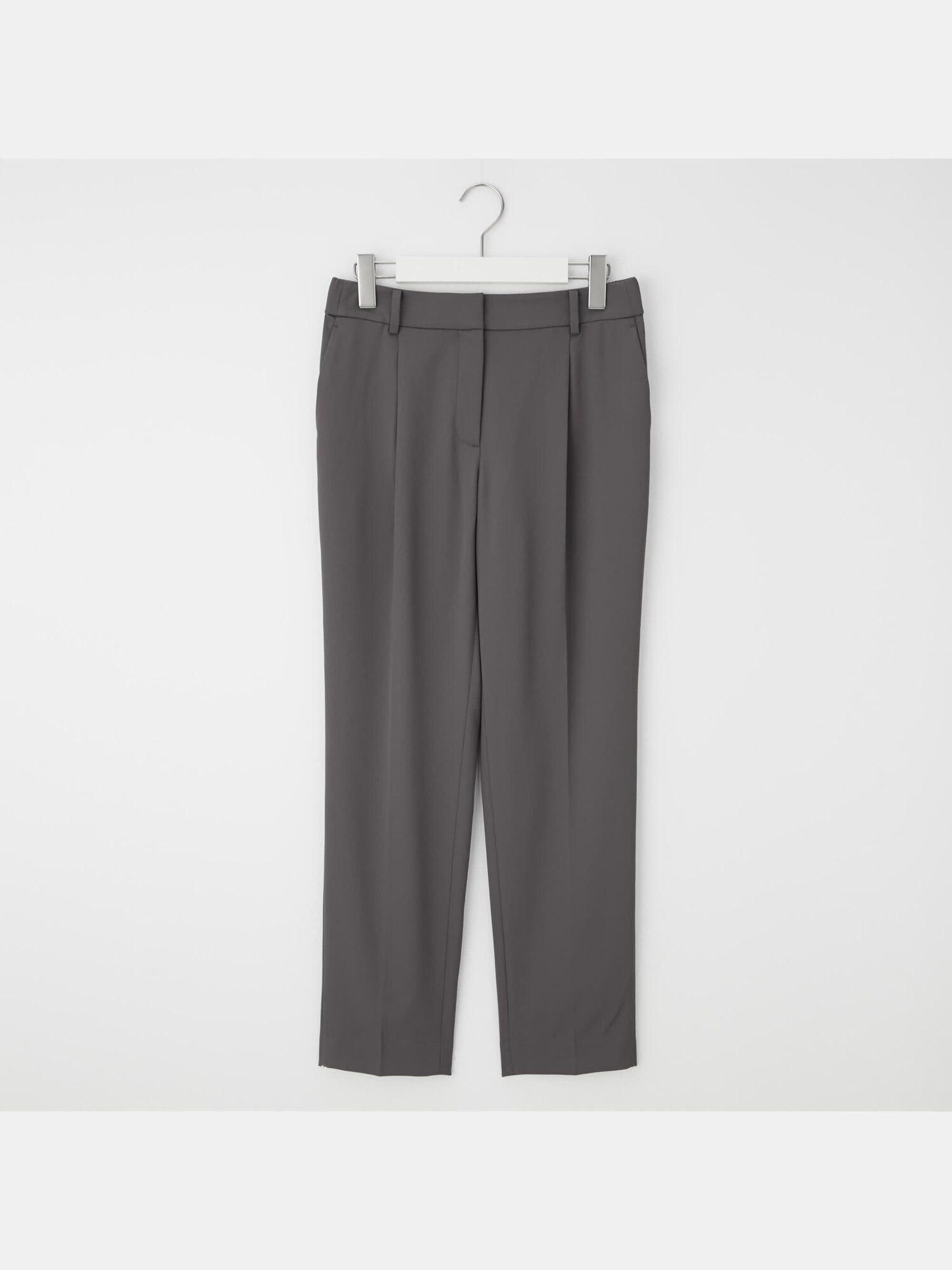 PLST(プラステ)公式 | コンフォートリュクステーパードパンツ