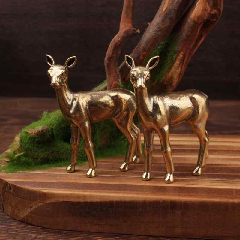 楽天市場】置物 鹿 無垢 真鍮製 堅牢 子鹿 シカ 動物 工芸品 オブジェ