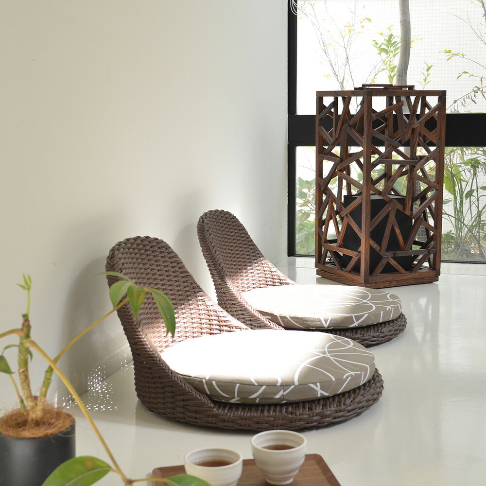 送料無料 シンセティックラタン・フロアチェア- ヴィンテージ