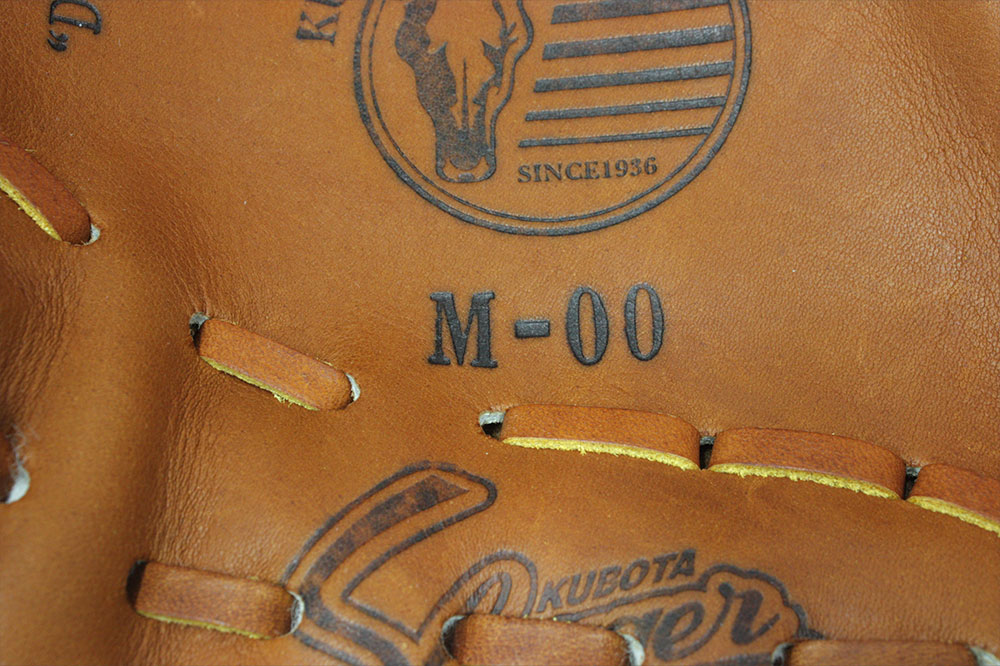 久保田スラッガー 名手鳥谷選手引退記念硬式用グラブ 完全本人仕様