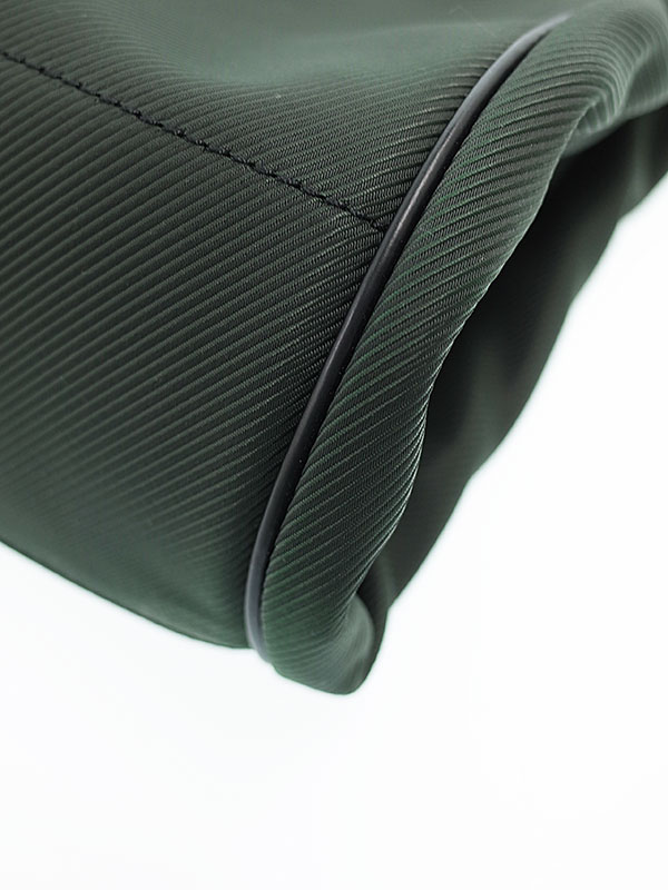 LOUIS VUITTON】【ガーメントバッグ】ルイヴィトン『タイガ ポルタブル