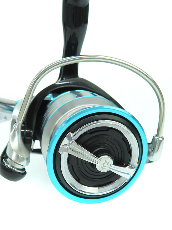 DAIWA】ダイワ『19エメラルダス LT3000S-CH-DH ハンドル左右切替可