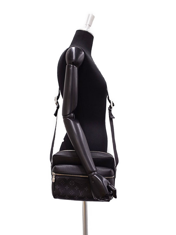 LOUIS VUITTON】ルイヴィトン『タイガラマ アウトドア メッセンジャー