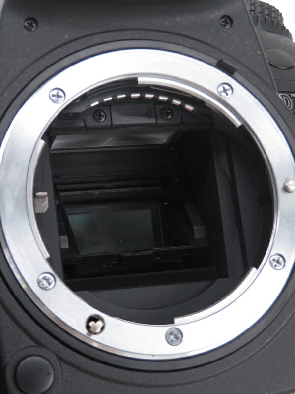 Nikon】ニコン『D7000 ボディ』2010年10月発売 デジタル一眼レフカメラ