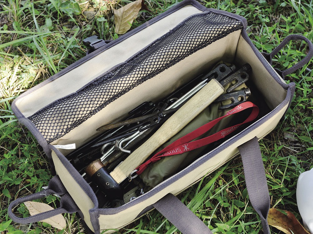 スノーピーク マルチコンテナ&ソリッドステーク30&20 ペグセット スノーピークの「マルチコンテナM」はペグの収納にもってこい！ | DADA