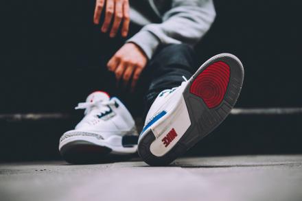 国内11月25日発売予定】 ナイキ エアジョーダン3 レトロ ホワイト