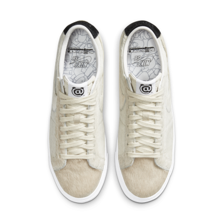 NIKE keynuts フィギュア メディコムトイ ホワイト NIKE keynuts