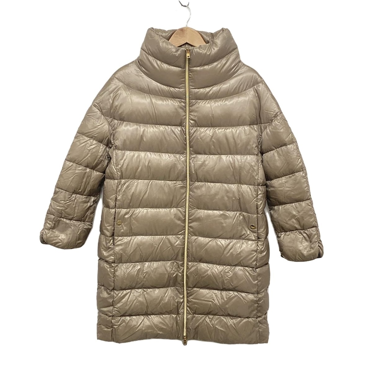 HERNO(ヘルノ) ダウンコート サイズ42 M レディース - ベージュ