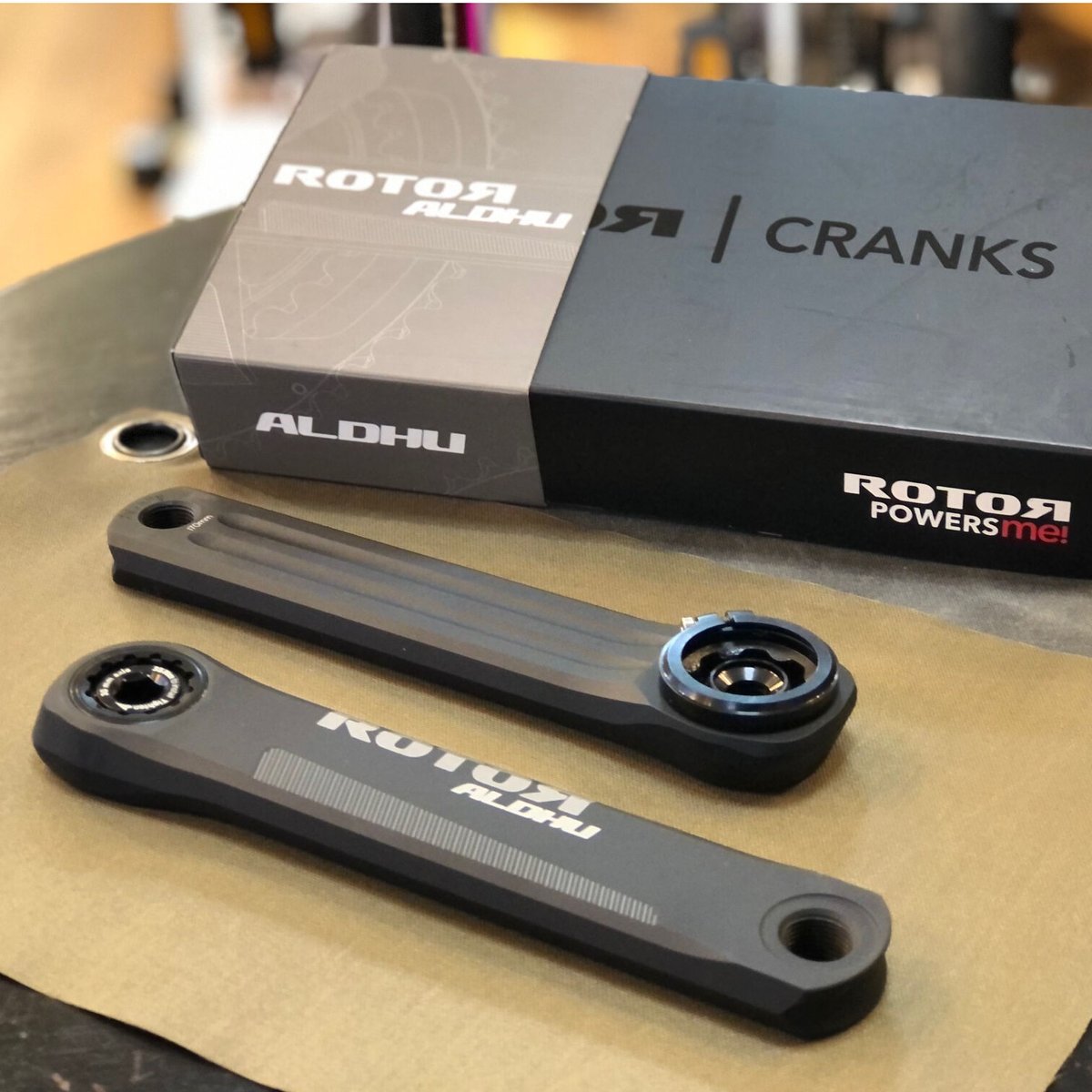 ROTOR ALDHU24 CRANK ARMS 【24mm】 | LORO CYCLE WO