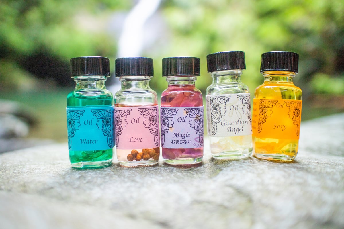 願いが叶う魔法の香り☆アンシェントメモリーオイル（小瓶orスプレー