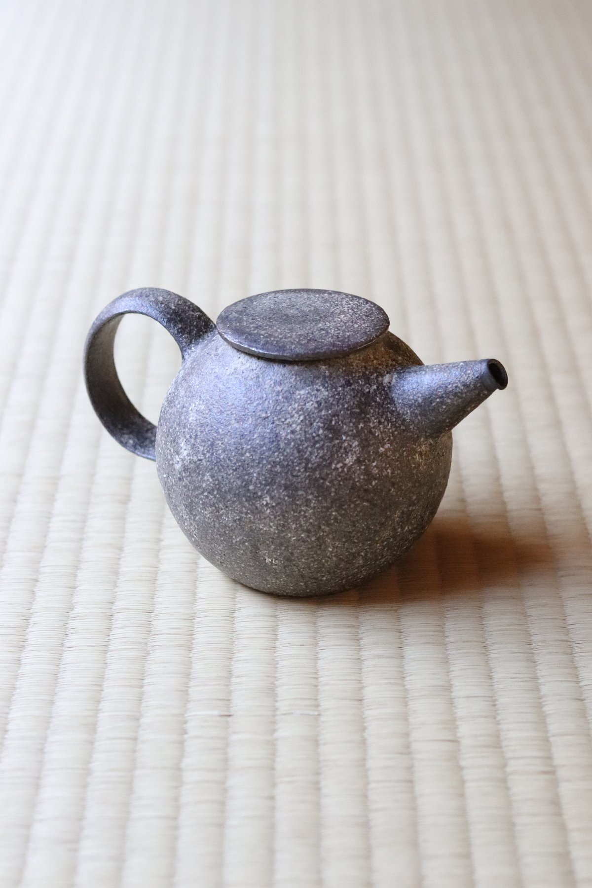 村上躍 白灰化粧ポット | 丹羽茶舗