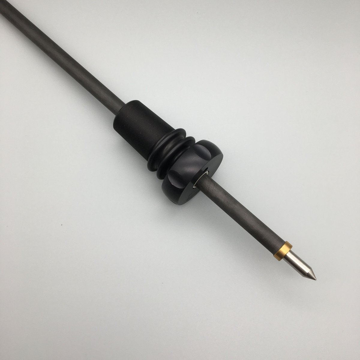 Vcエンドピン】BENDER Cello Endpin Carbon / ベンダー・チェロエ