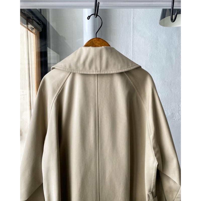 COMOLI コットンギャバ タイロッケンコート | Less Higashikawa