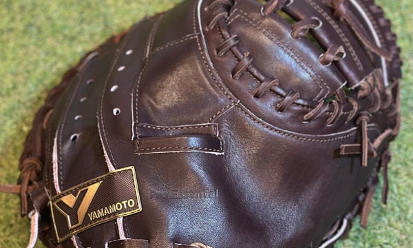 山本グラブスタジオ