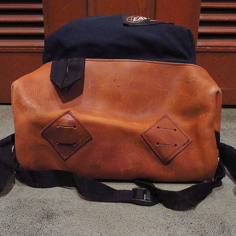 ビンテージ80's90's○MADE IN U.S.A.EASTPAKボトムレザーバックパック