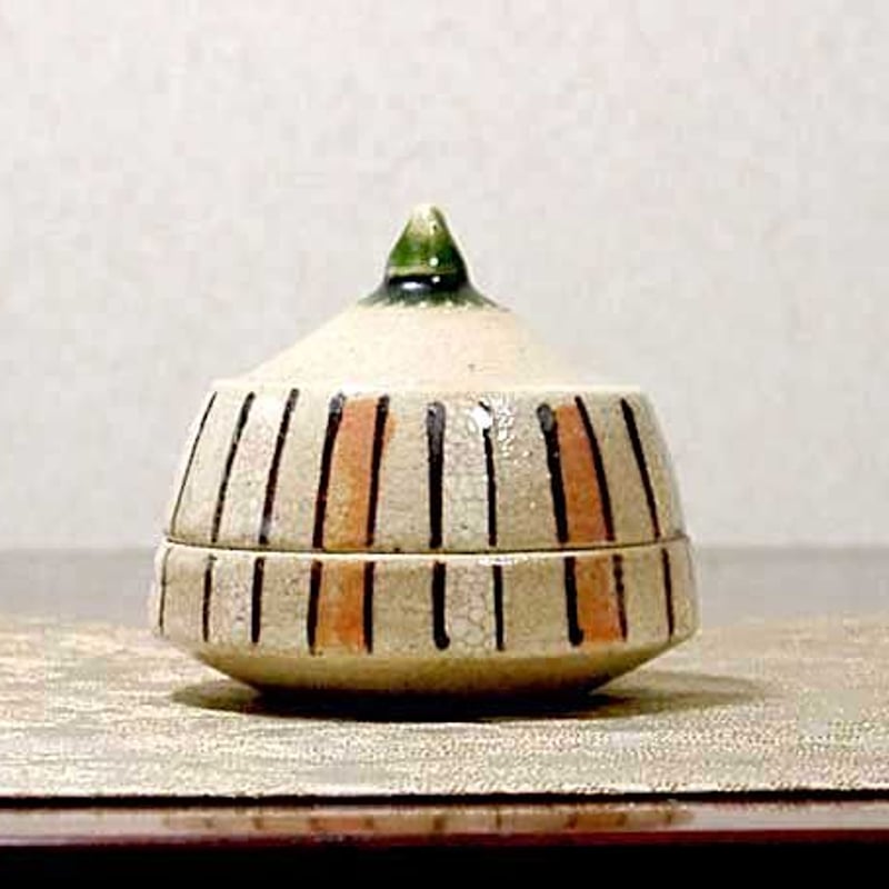 今日庵 日吉窯 加藤丈佳 作 織部 香合 無傷 共箱 保証。 | STORES