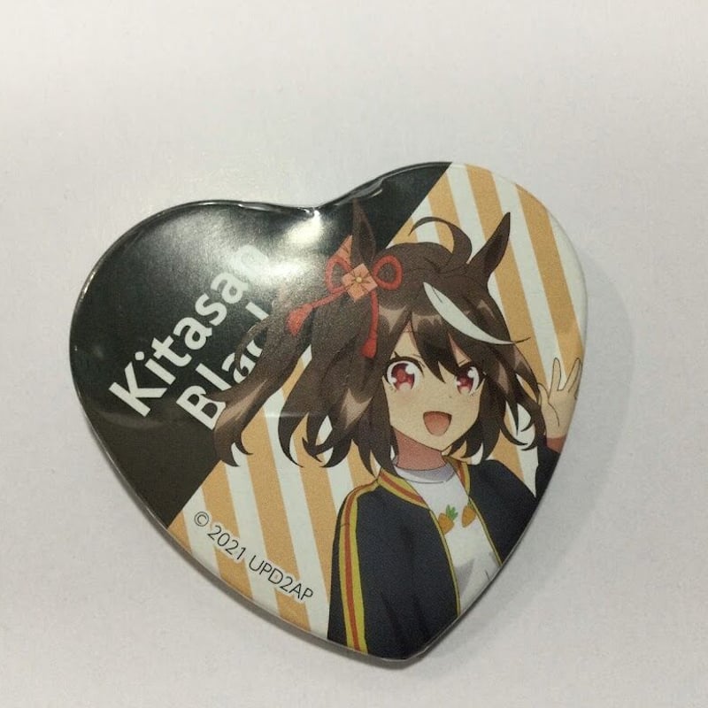 ウマ娘 キタサンブラック ハート型 缶バッジ | K-BOOKS 秋葉原