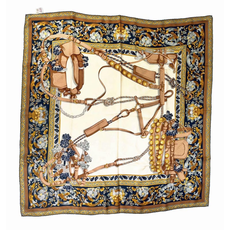 美品 ロエベ アルネスアンダルーチェ大判スカーフ シルク100% 絹