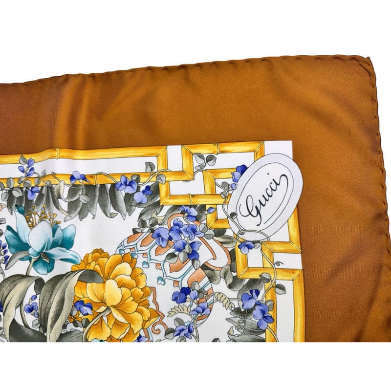 グッチ GUCCI フラワー 花柄 大判スカーフ シルク100パーセント 植物