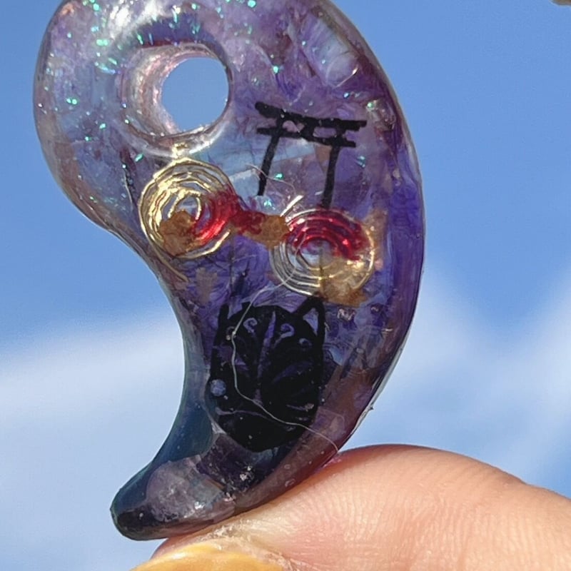 縁結び波之上神社☆彼とラブラブウサギ勾玉オルゴネックレス 縁結び波之