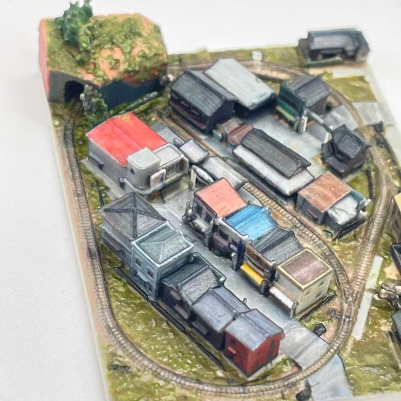横幅7cm ミニチュア 鉄道模型 ジオラマ Nゲージより小 食玩フィギュア
