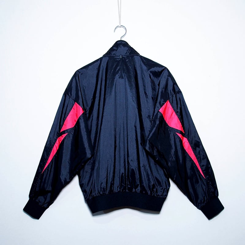 USED【 adidas 】90sナイロンジャケット（デサント製）／MENS：M〜L