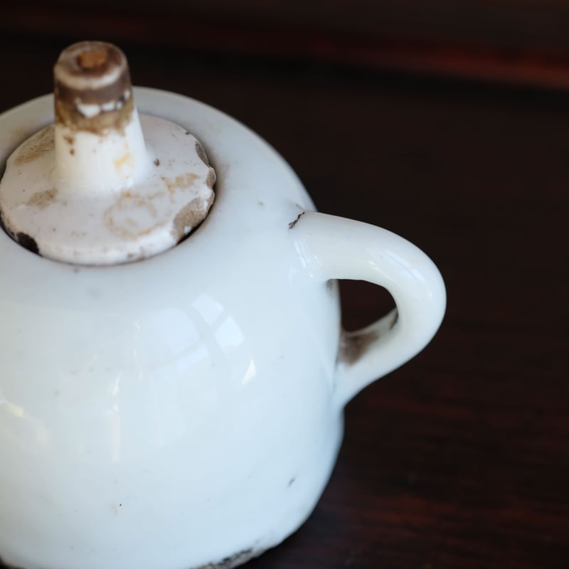 李朝白磁の灯火器 | gallery & boutique 雪月花