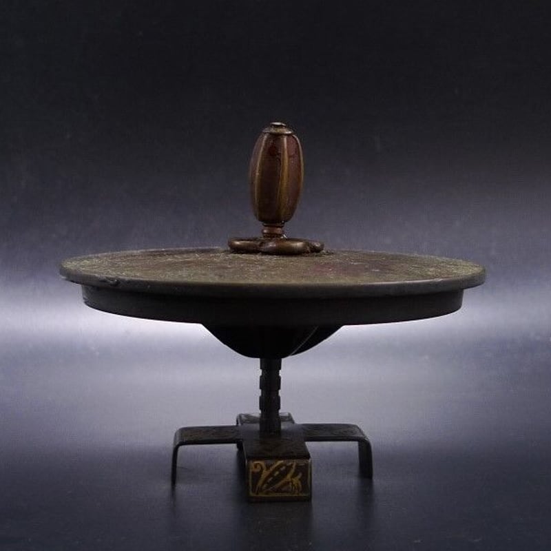 唐銅風炉師 藤井宗喜 淡々斎好み 筑羽根蓋置 | 昔縁