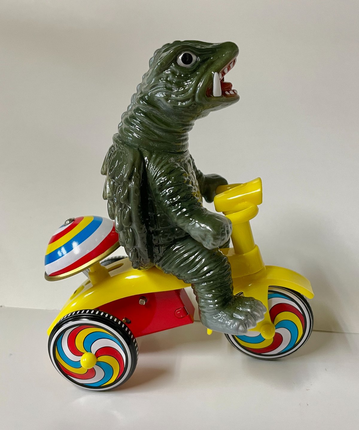 M1号 ガメラ三輪車イエローグレーカラー | M1号のオンラインストア