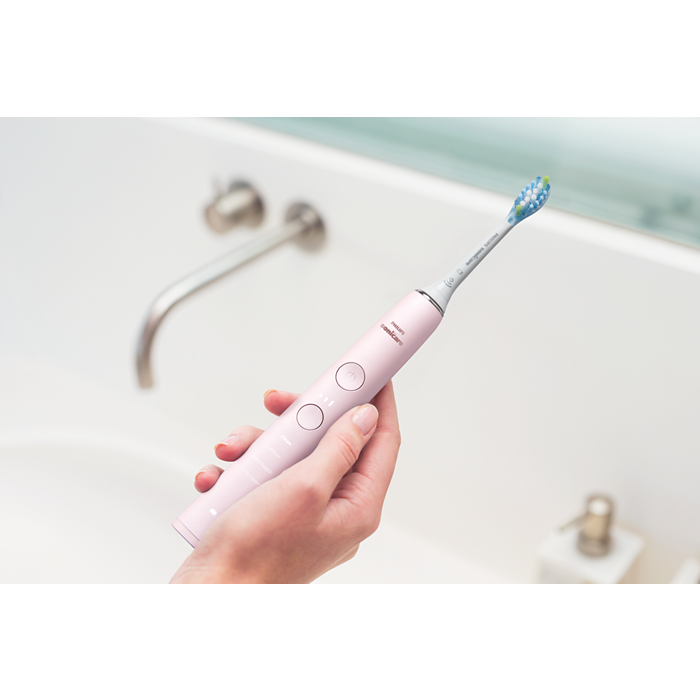 DiamondClean 9000 Sonic electric toothbrush with app HX9914/83
