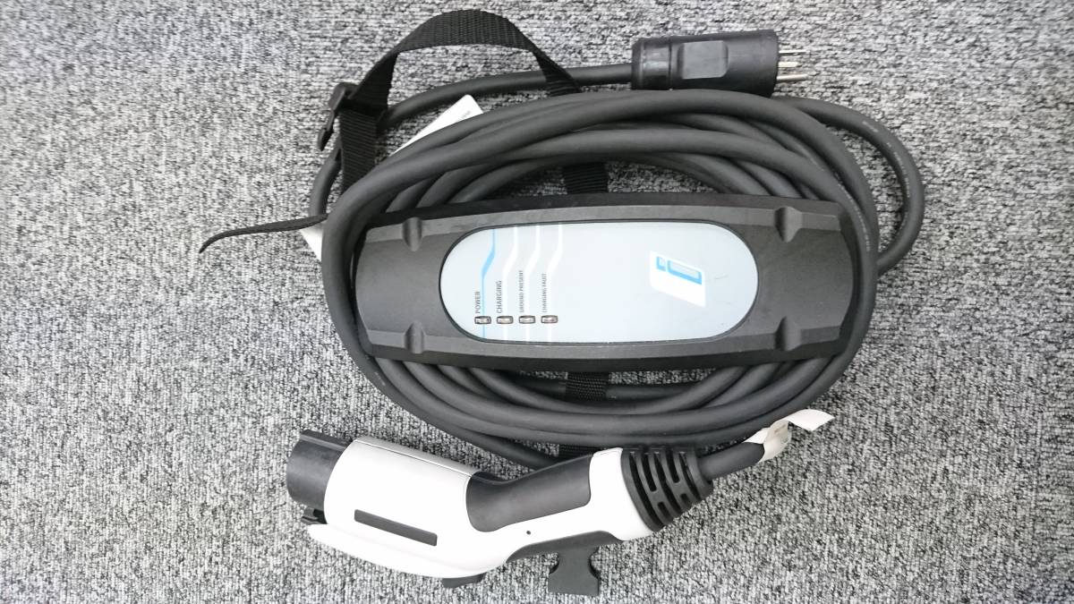 BMW 純正充電ケーブル