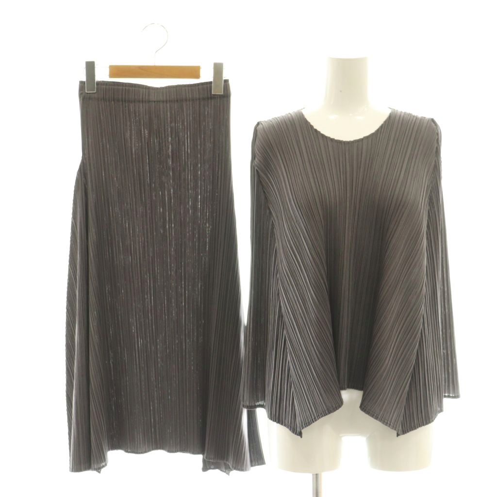 PLEATS PLEASE ISSEY MIYAKE（プリーツプリーズイッセイミヤケ）の買取