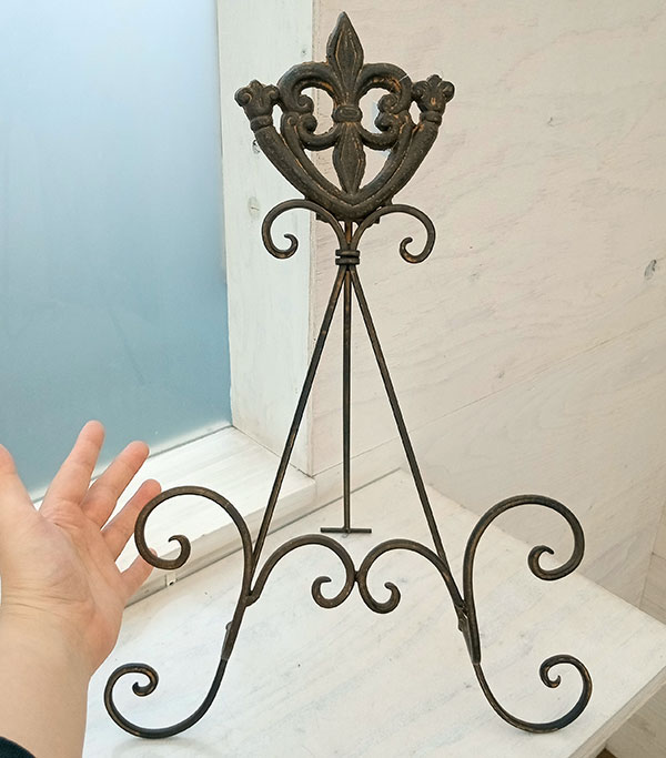 園芸ネット本店｜アイアンイーゼル 85739（幅30cm、高さ43cm） の通販