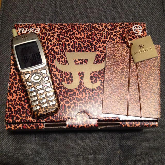 ツーカー☆浜崎あゆみモデルの通販 by maokarin's shop｜ラクマ