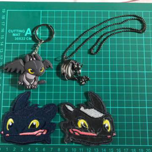 ヒックとドラゴン ナイトフューリー トゥース セットの通販 by Hanon's