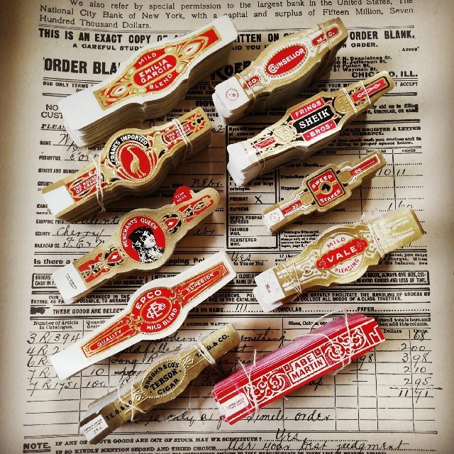 ビンテージシガーバンド☆おすそ分け10種類100枚くらいの通販 by