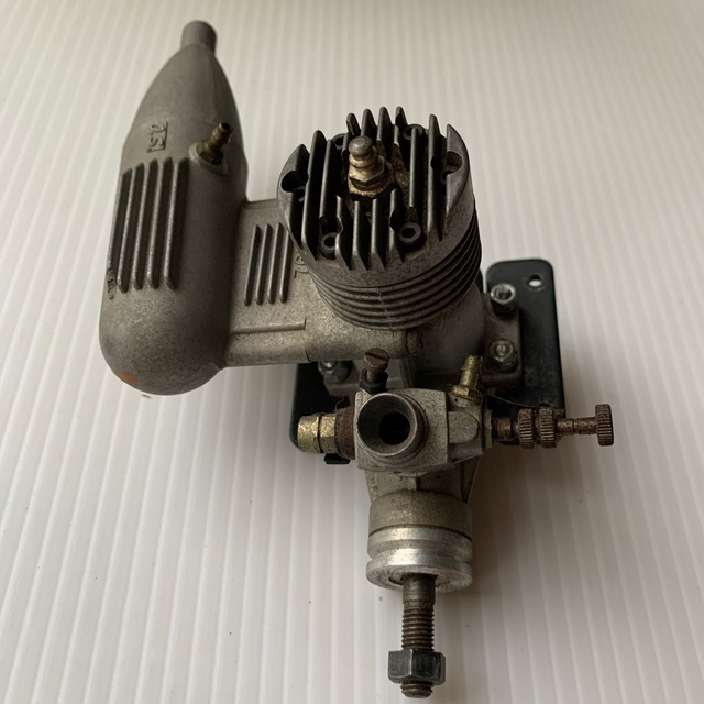 OS MAX エンジン ラジコン飛行機用 の通販 by にこ's shop｜ラクマ