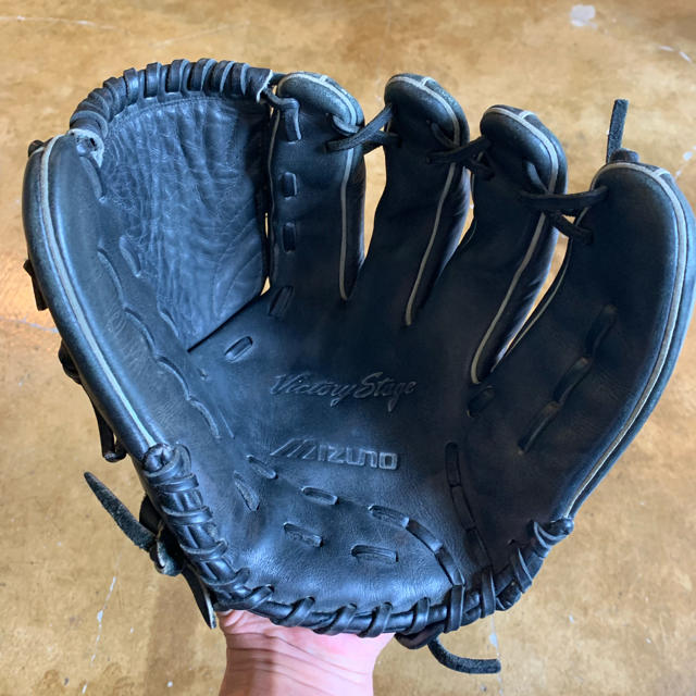 MIZUNO - ミズノ ビクトリーステージ 軟式用 投手、内野手の通販 by
