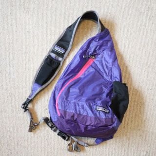 patagonia（ボディバッグ/ウエストポーチ ・ パープル/紫色系）の